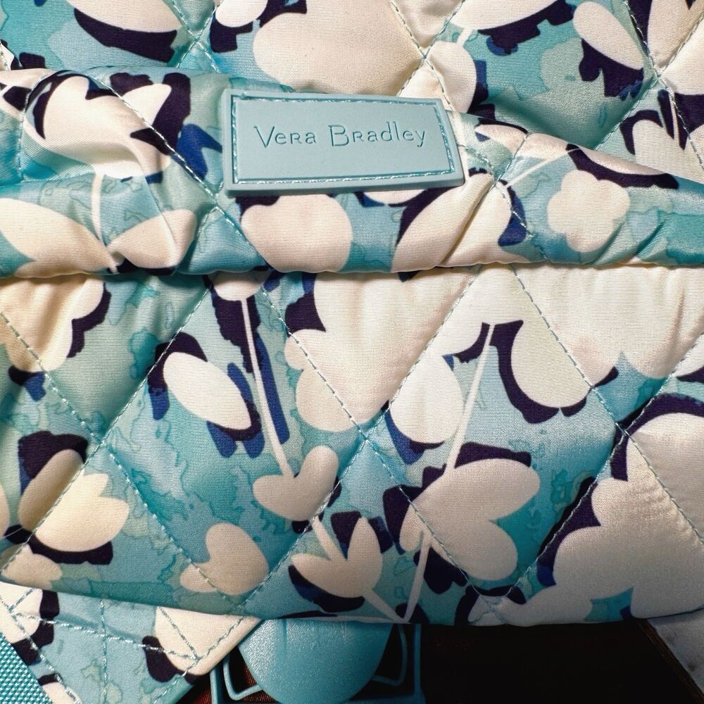 NWT Vera Bradley Ultralight Essential Sling Backpack Cut Vines Cool Rain Resist - Picture 10 of 12